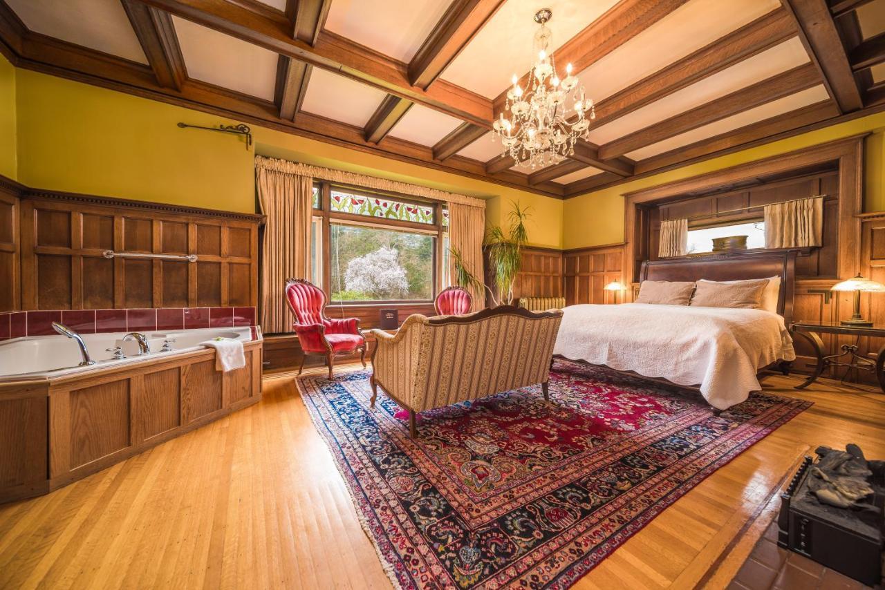 Dashwood Manor Seaside Bed & Breakfast Victoria Exteriör bild