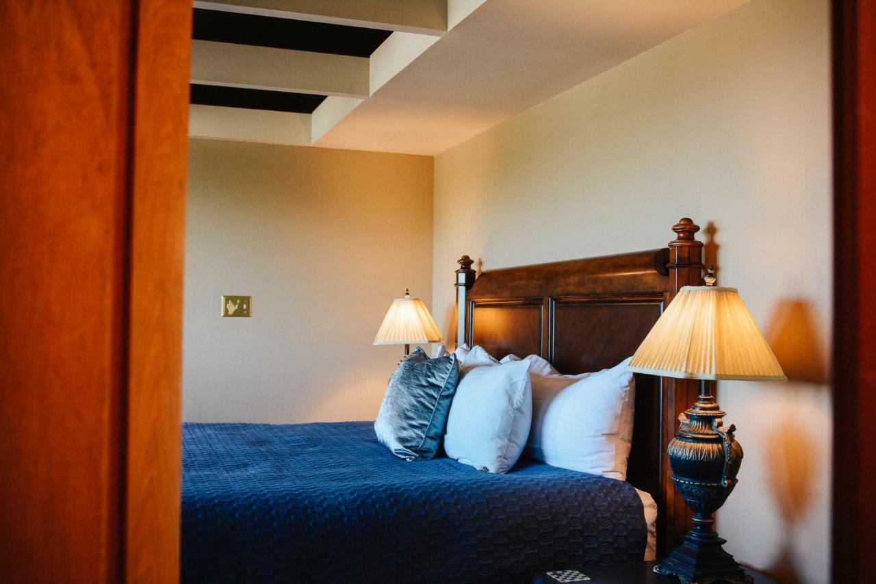 Dashwood Manor Seaside Bed & Breakfast Victoria Exteriör bild