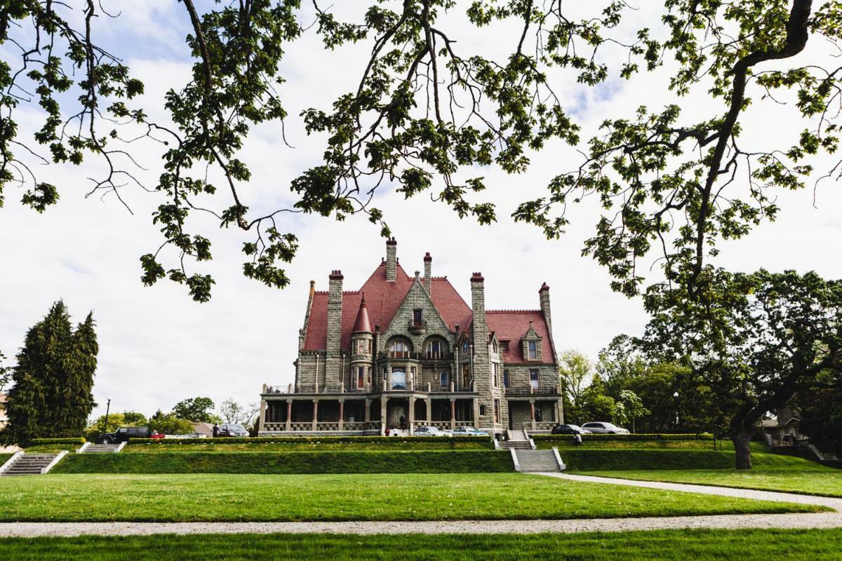 Dashwood Manor Seaside Bed & Breakfast Victoria Exteriör bild