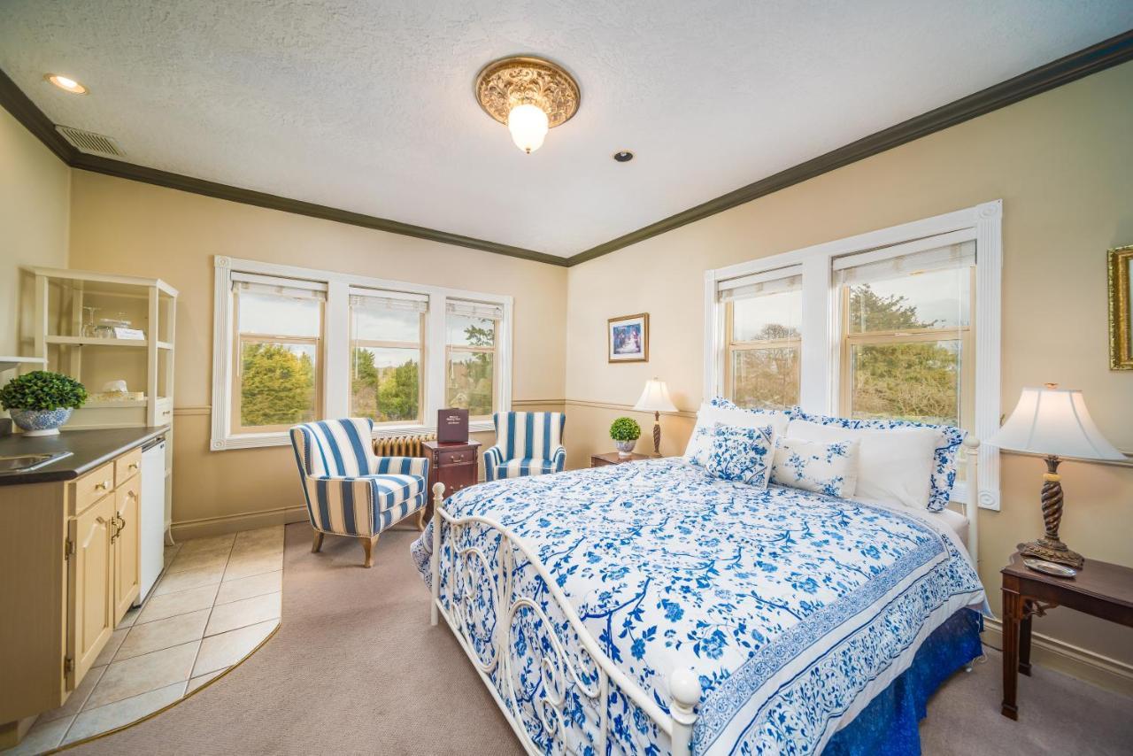 Dashwood Manor Seaside Bed & Breakfast Victoria Exteriör bild